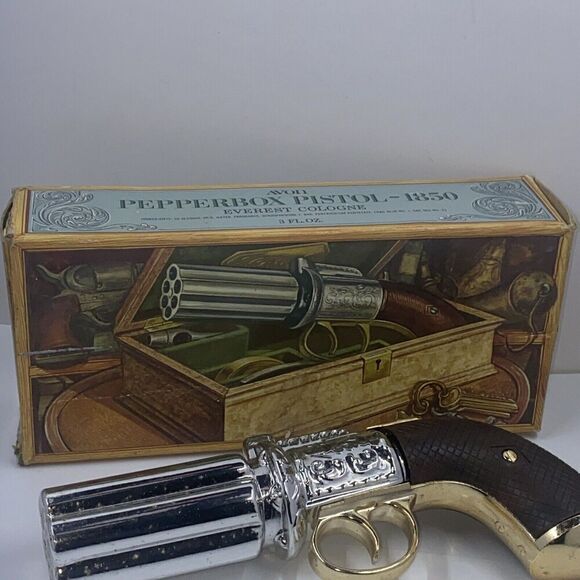 Avon Pepperbox Pistol 1850 Cologne Decator Bottle Shaped Like A Pistol - Picture 5 of 12